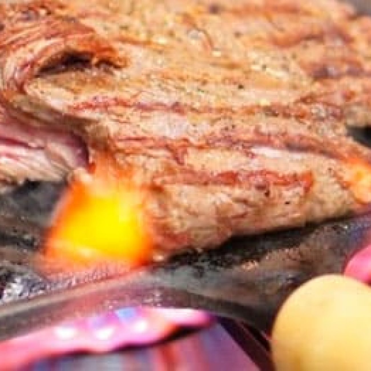 Selar carnes antes do preparo realmente funciona?