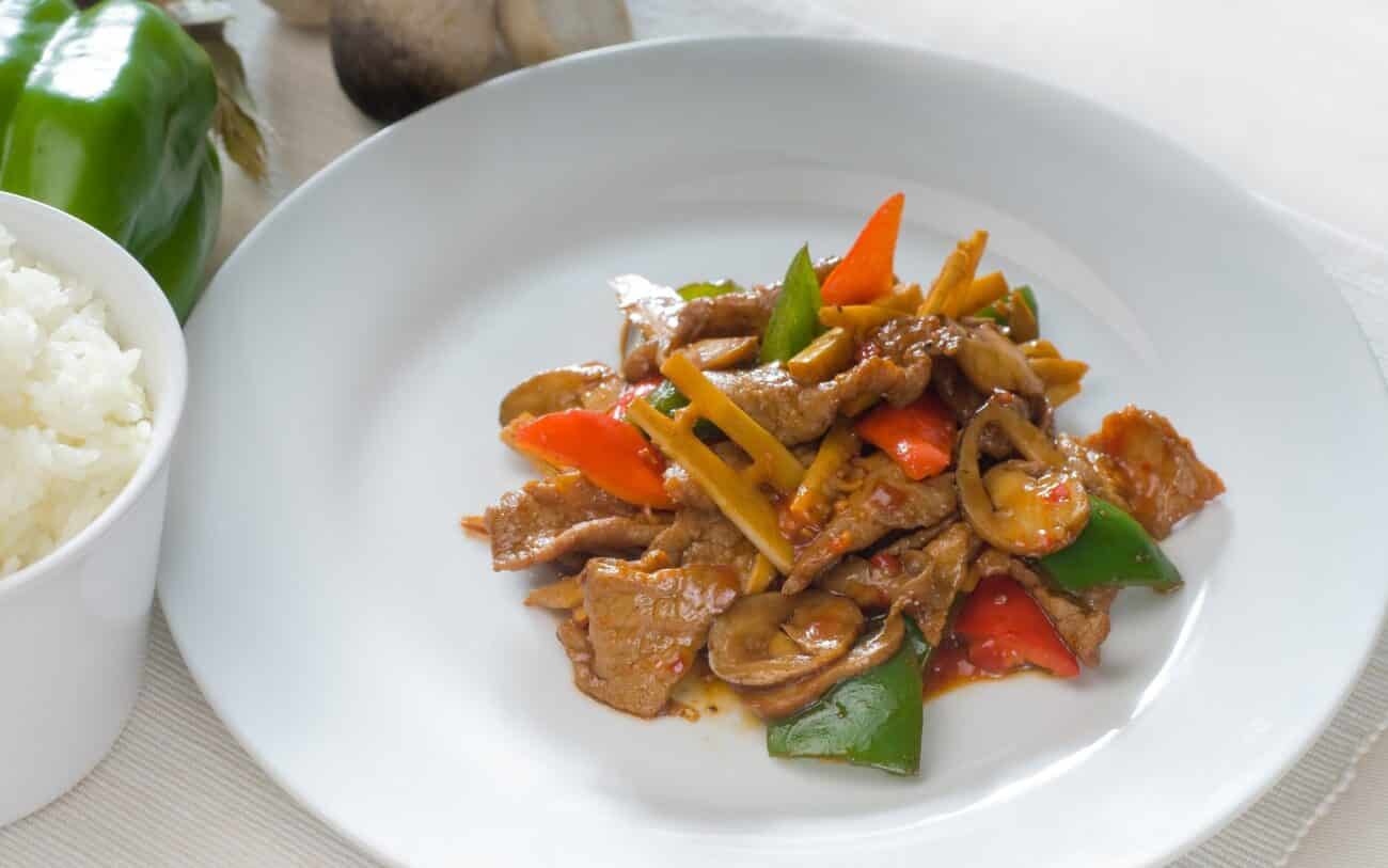 Carne com legumes ao estilo Chinês