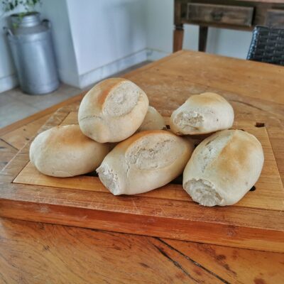 Receita de pão francês feito no forno de casa
